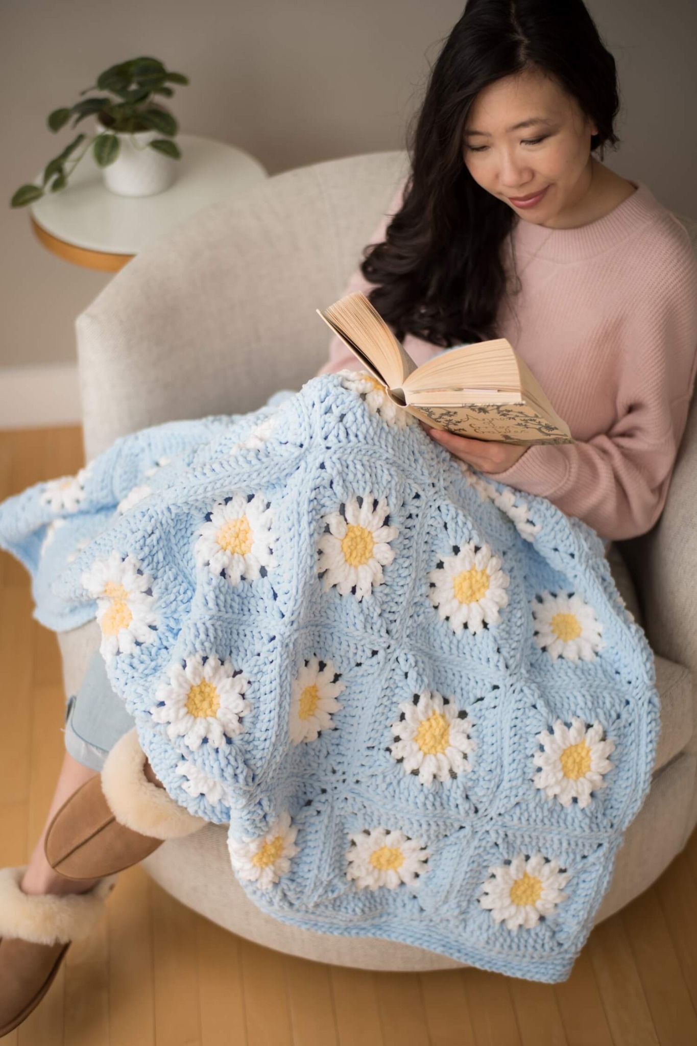 Lion Brand Yarn Facebook ad