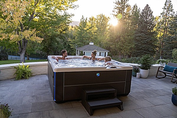 Elko Spas, Billiards & Pools Facebook ad: Visit the Elko Showroom!