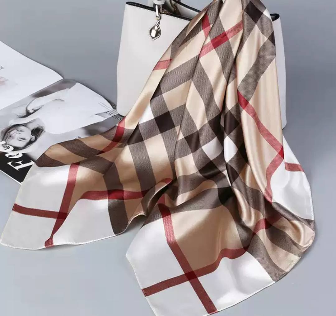 Chic Mode Facebook ad: ARRIVAGE FOULARDS