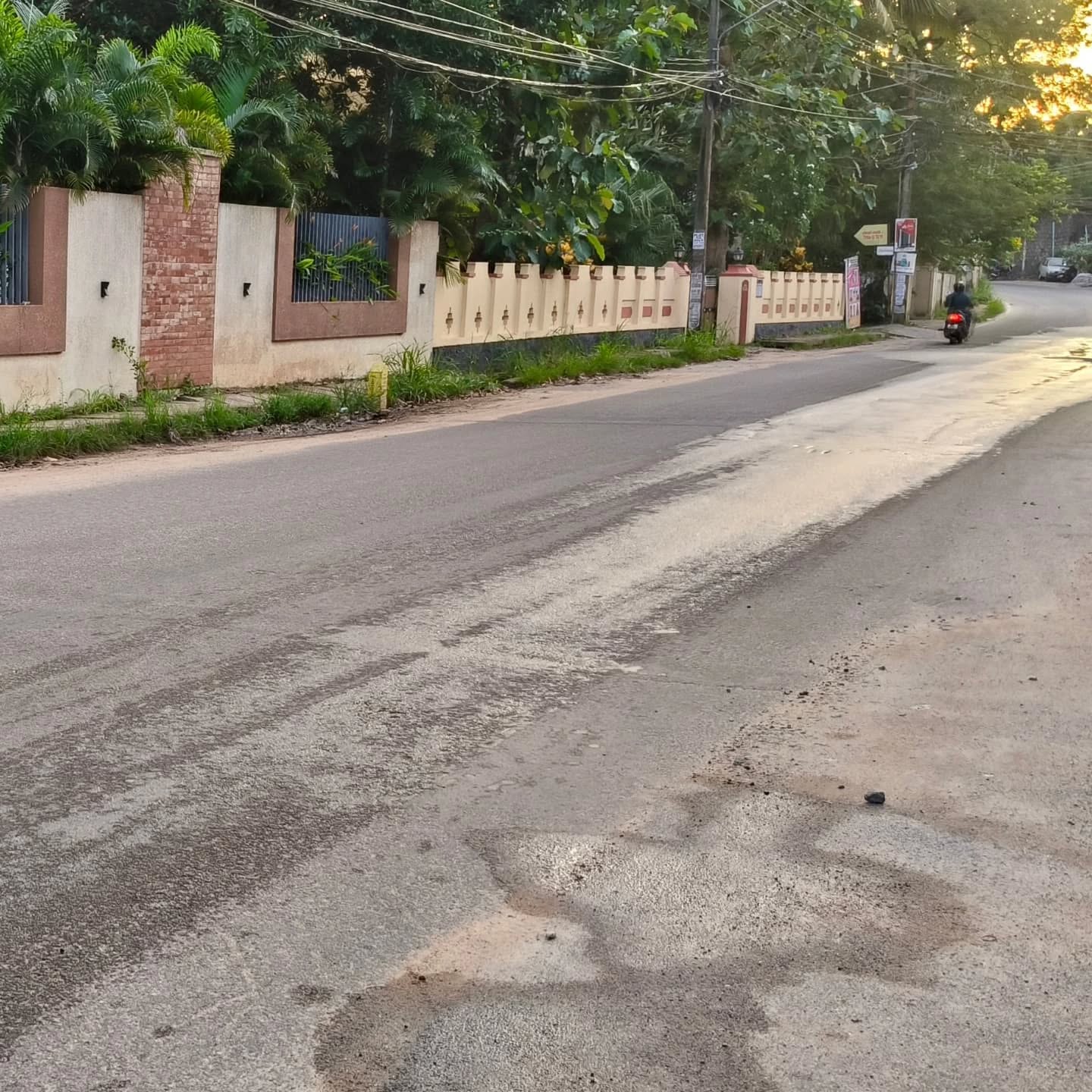 Syam Associatez Facebook ad: 6/15/28 CENTS PRIME RESIDENTIAL PLOT FOR SALE MANKUZHI…