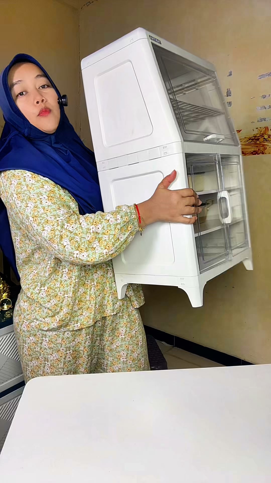 Shopee Facebook ad: CEK PROMO https://s.shopee.co.id/2qU89jiwNx