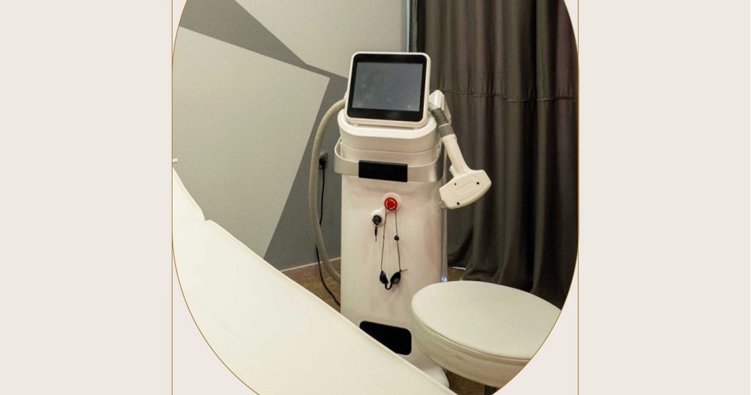 Infinite Esthetics Facebook ad: 3πλό διοδικό Laser 4ης γενιάς το οποίο ενσωματώνει…