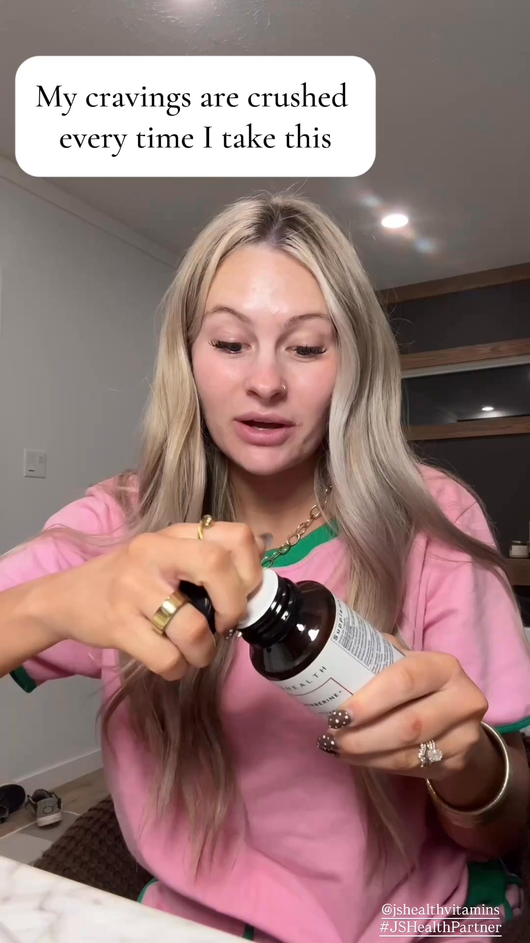 JSHealth Vitamins Facebook ad: Crushing my cravings!