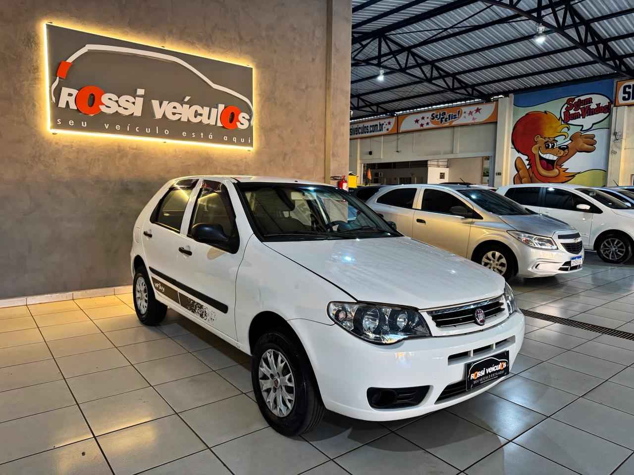 Rossi Veiculos Facebook ad: 2016 FIAT Palio