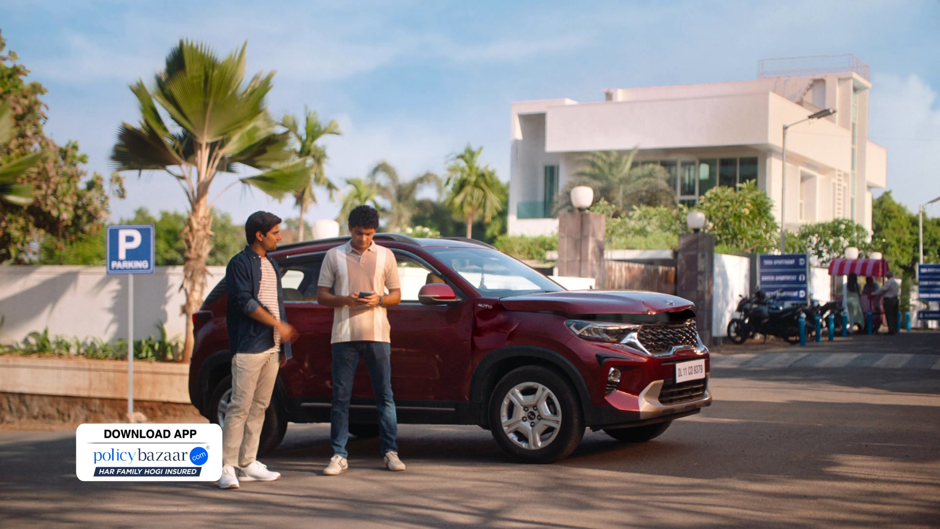Policybazaar Facebook ad: Renew Car Insurance