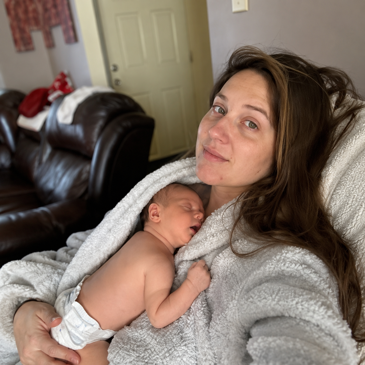 Swisda Facebook ad: Read If You Are An Exhausted Mom
