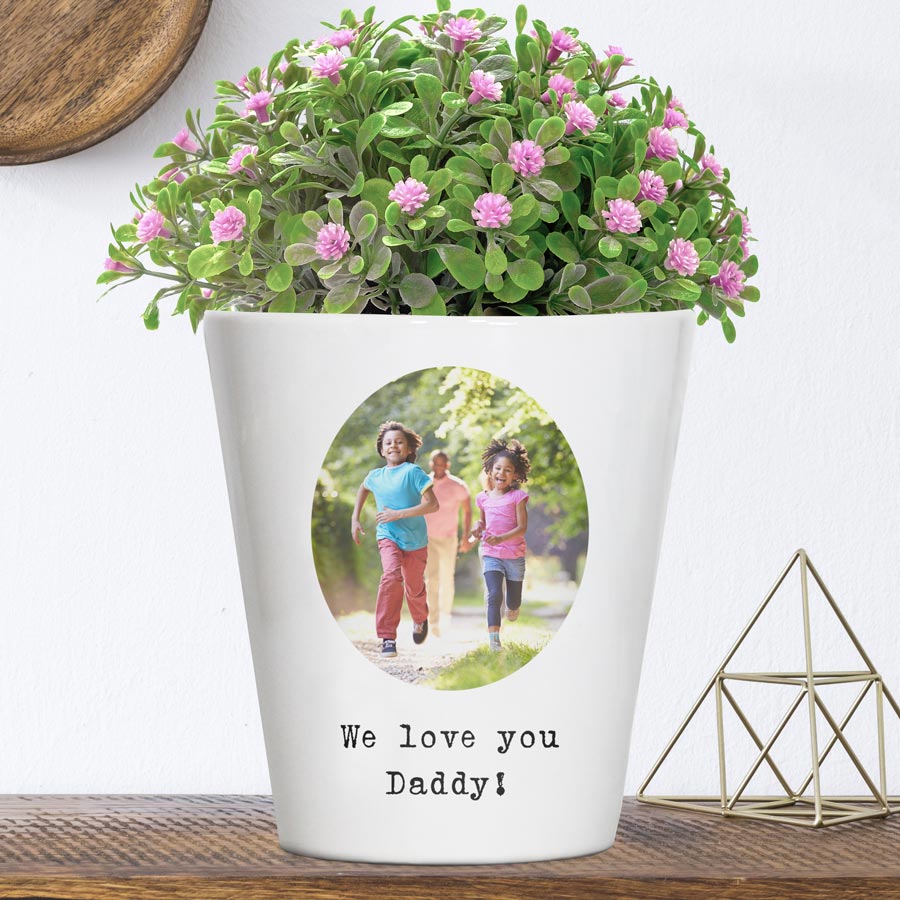 Personalised Gifts Shop Facebook ad