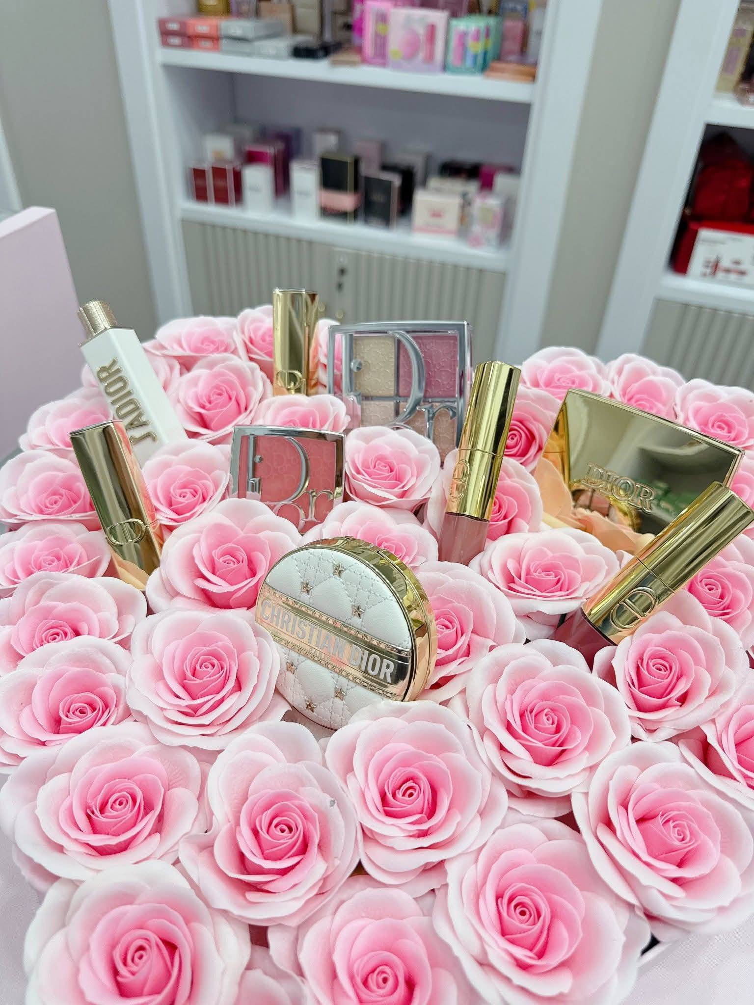 Valentine Luxury Cosmetics Facebook ad