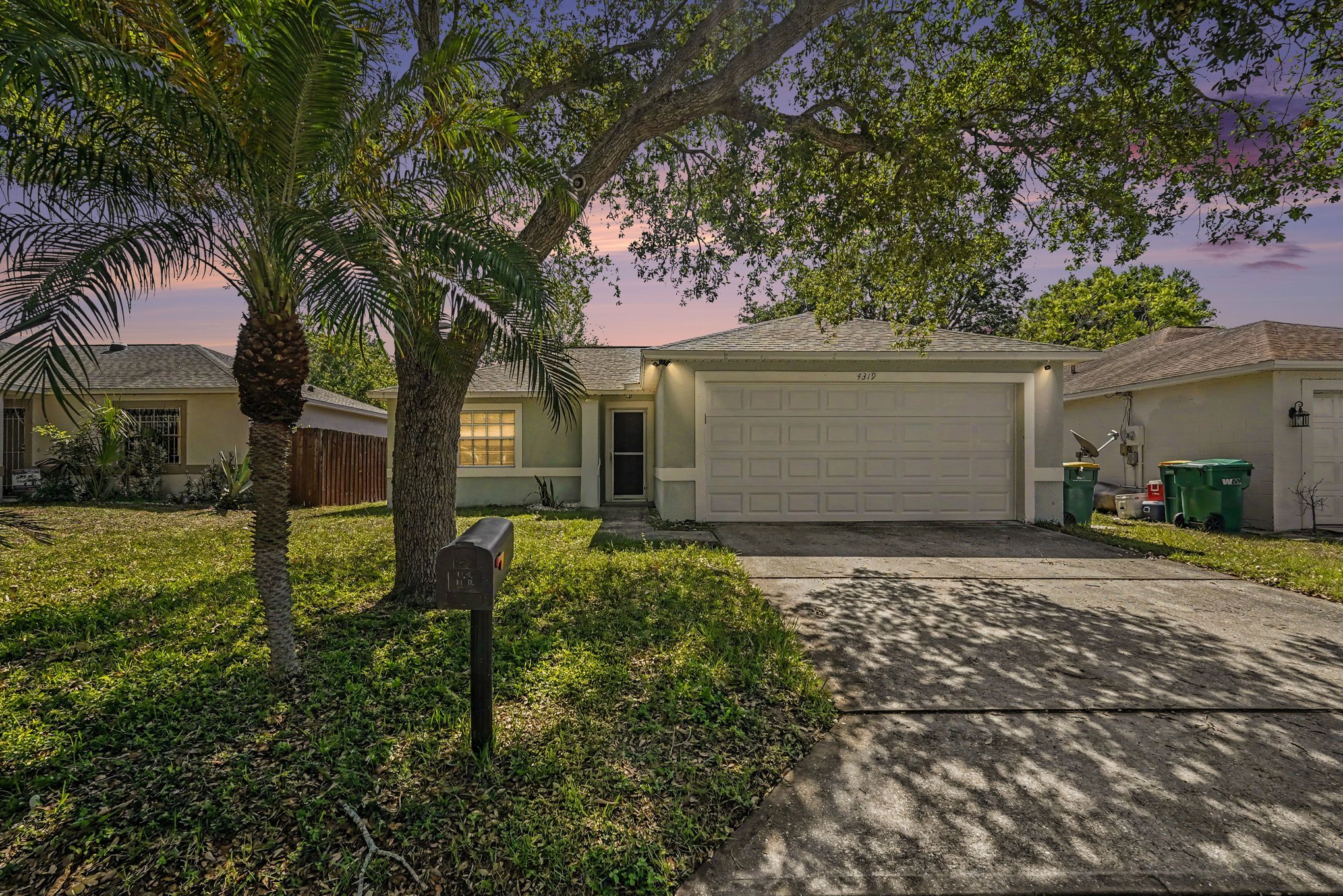 Jennifer Duquette Facebook ad: 3 beds 2 baths House