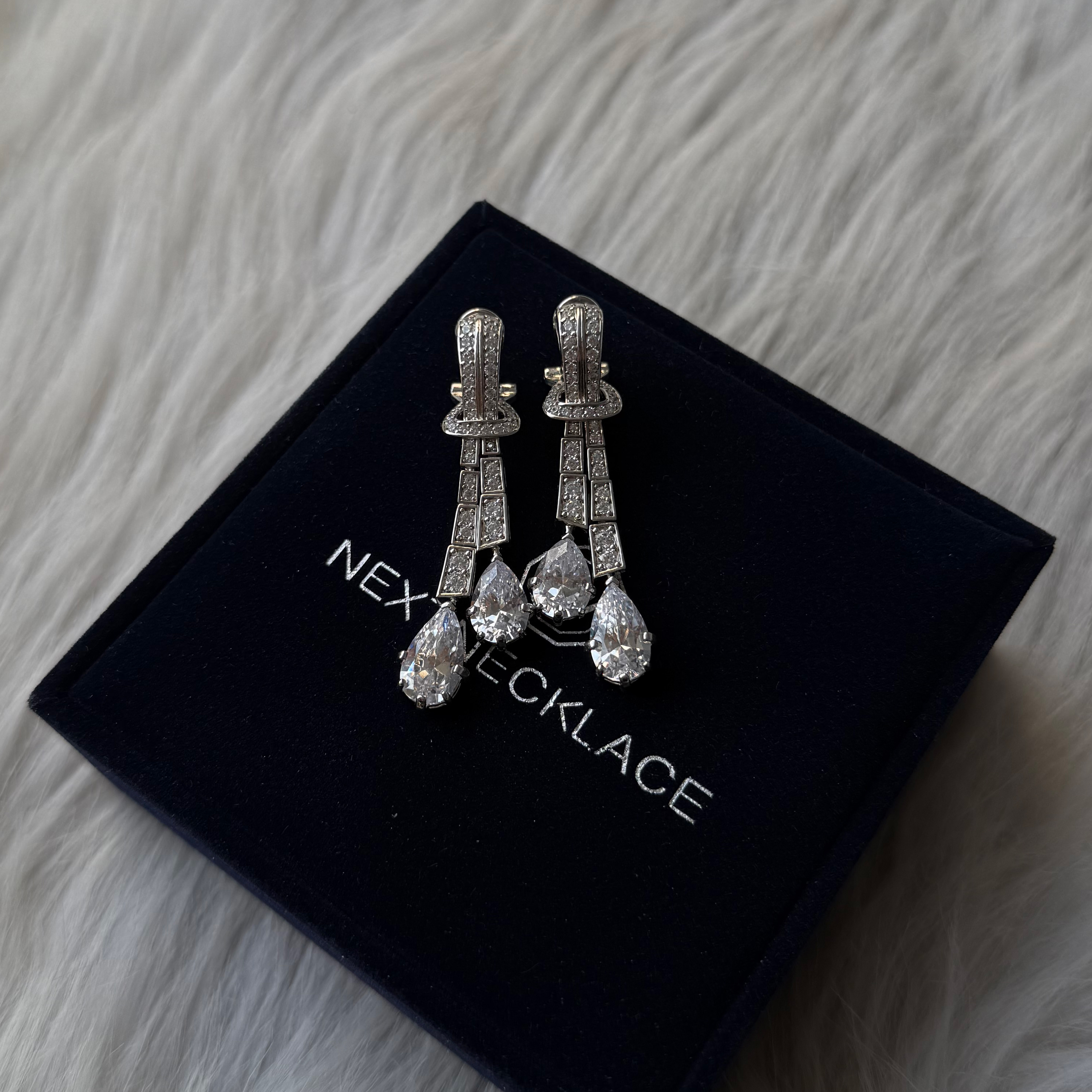 Nextnecklace.com Facebook ad: Sparkle for Valentine’s
