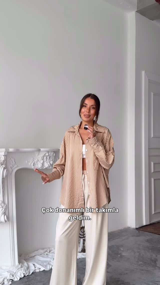 Girltrcom Facebook ad from Sep 25, 2025