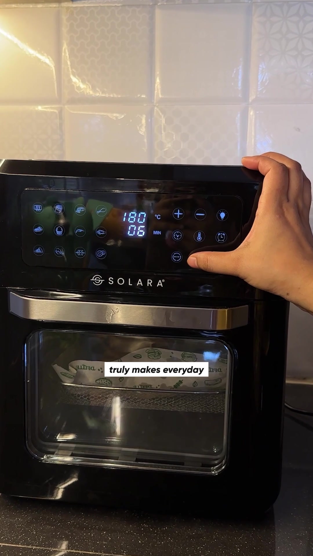 Swetha From Solara Facebook ad: Best Selling AirFryer: At Lowest Price