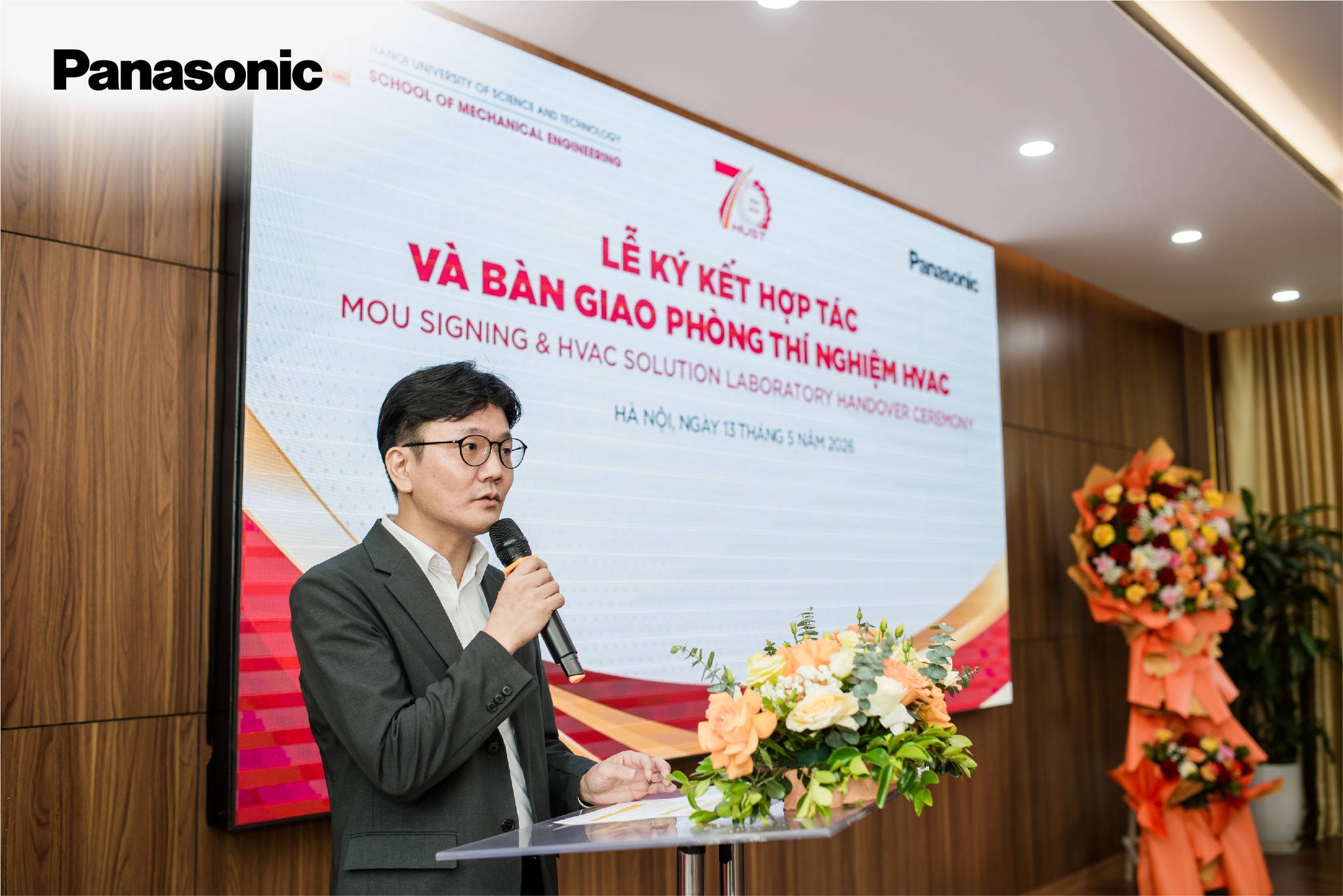 Panasonic Vietnam Facebook ad