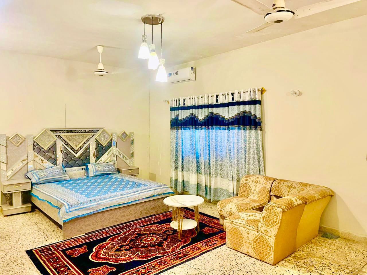 Couple Guest House DHA Facebook ad: We are Providing Best couple Rooms In DHA…