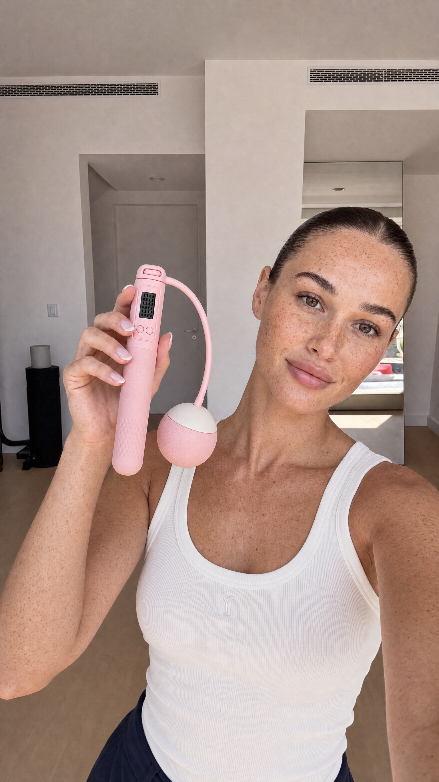 Zeely: Health and Wellness Facebook ad: Struggling to Track Progress with Your Old Jump Rope?