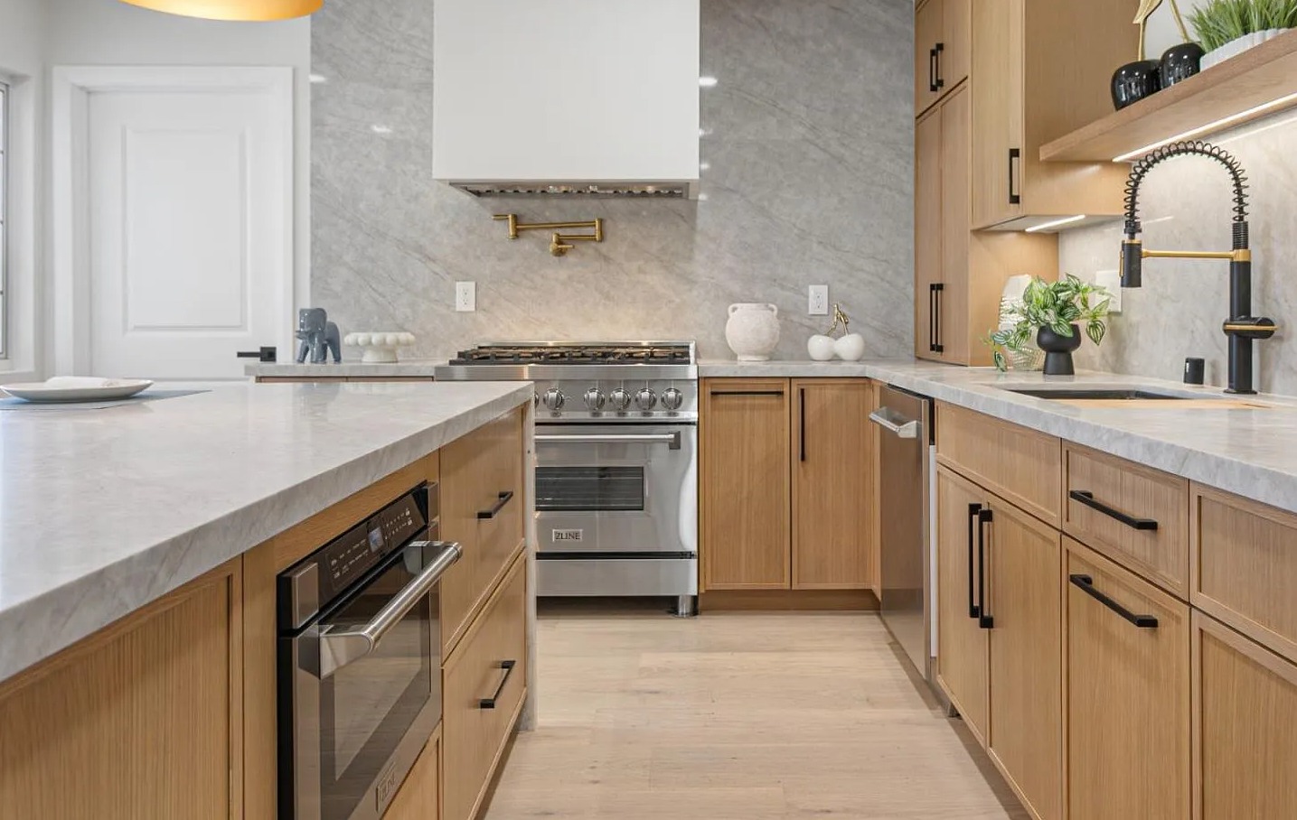 Dorothy Nguyen Facebook ad: Modern White Oak Kitchen Cabinets | Luxury Frameless Design