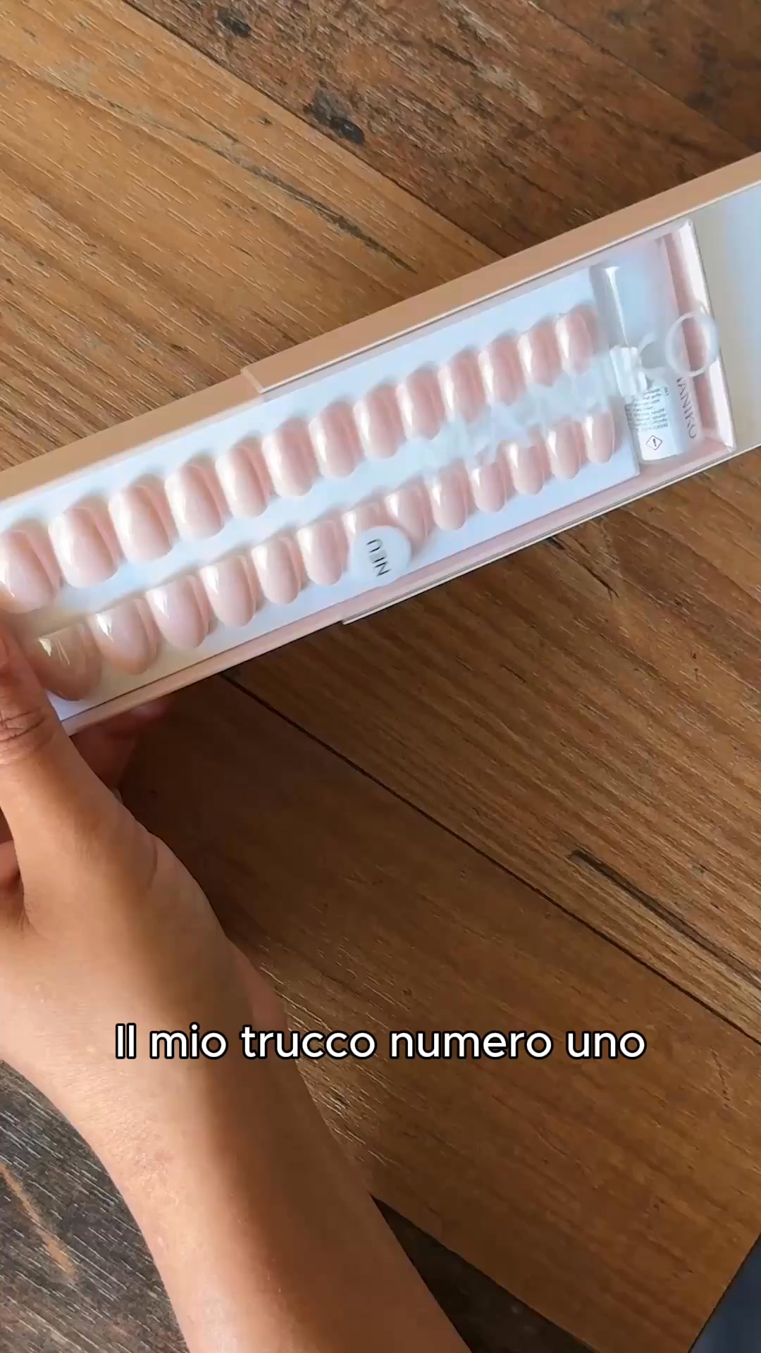 Maniko Nails Facebook ad: Le Soft Gel Press On sono arrivate!
