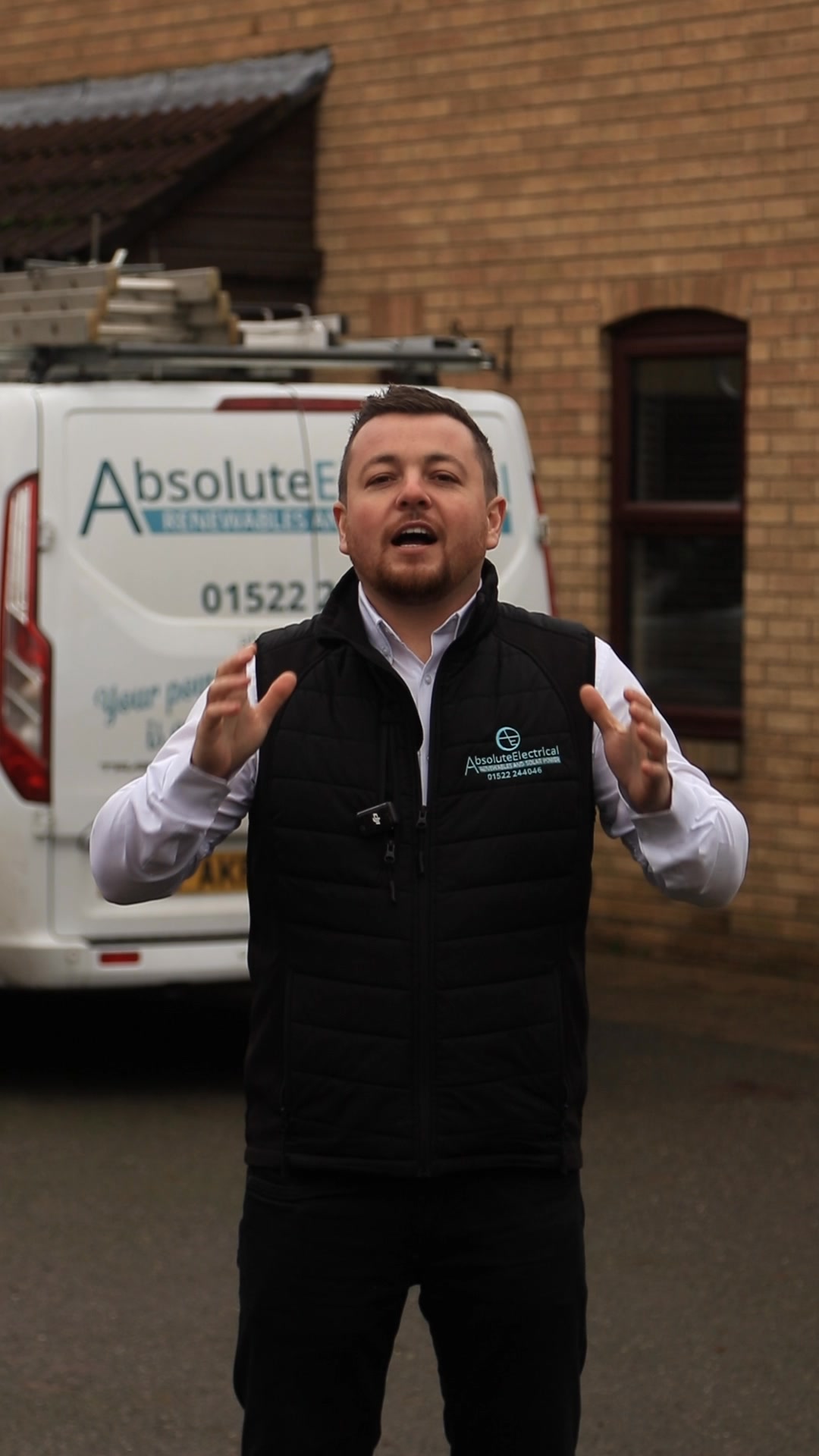 Absolute Electrical Lincoln LTD Facebook ad: Arrange A Solar & Battery Quote!