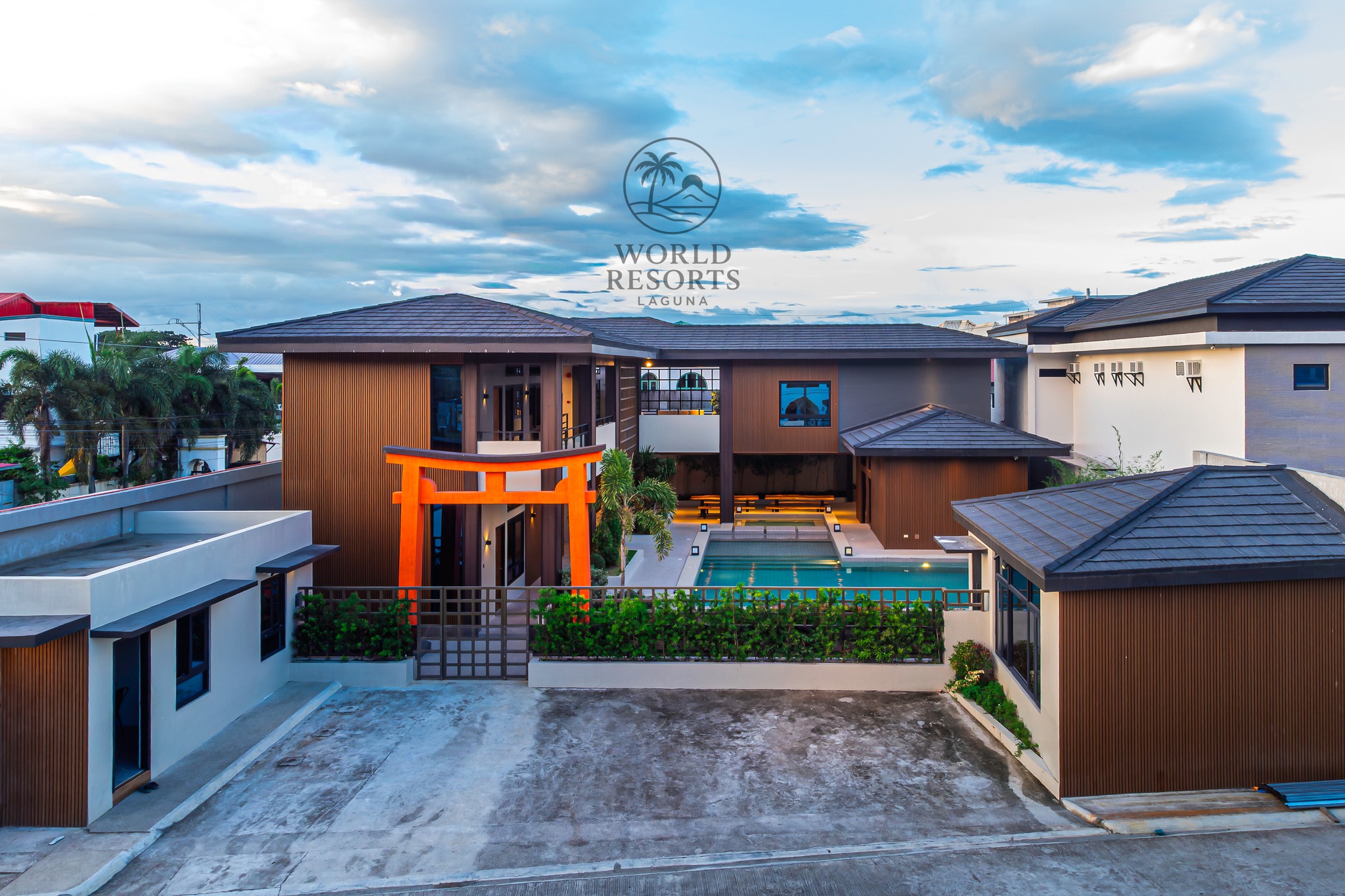 World Resorts Laguna Facebook ad: GRAND OPENING PROMO, 30% OFF!