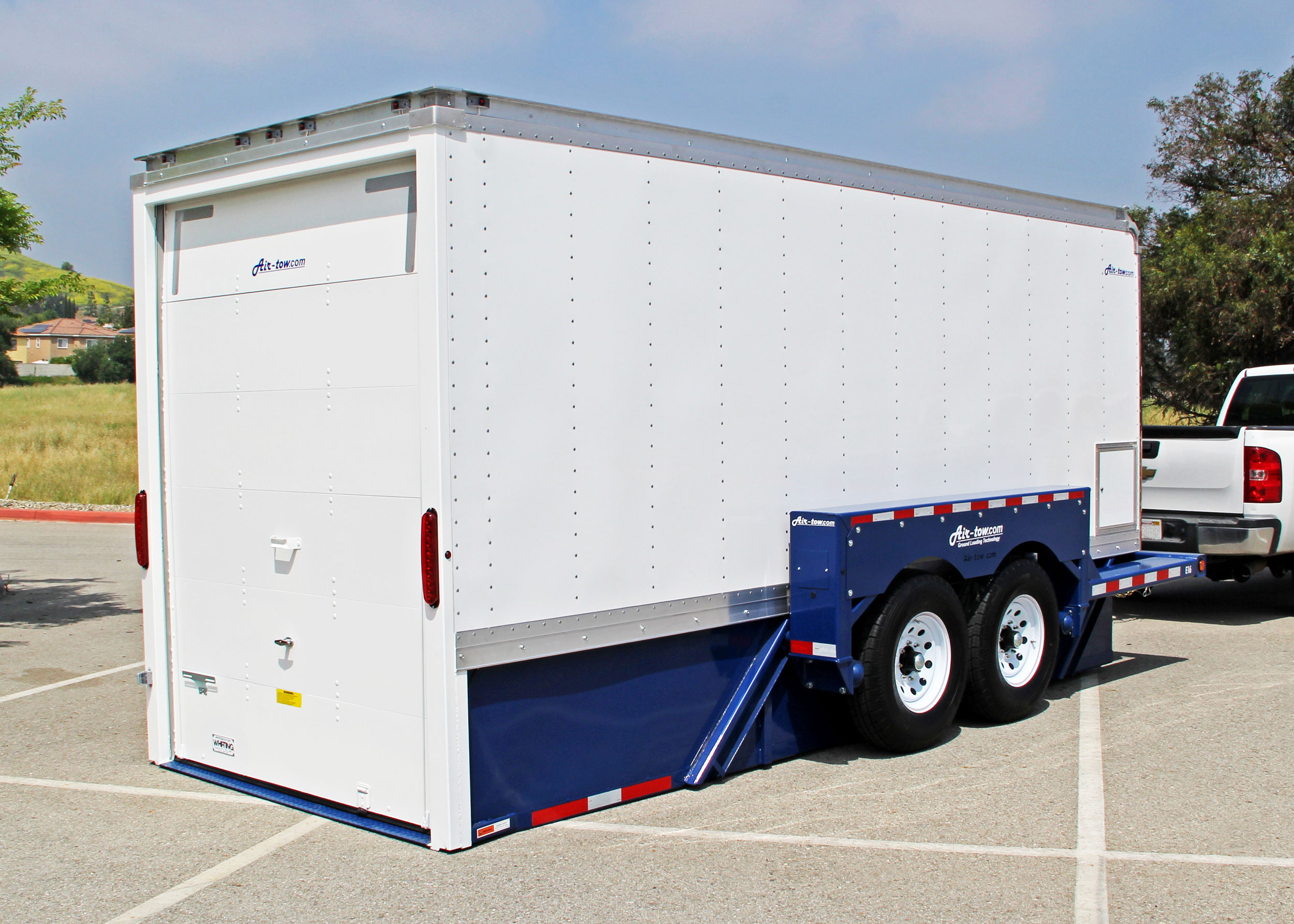 Air-tow Trailers Facebook ad