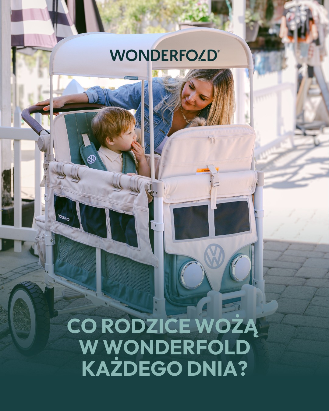 Wonderfold Polska Facebook ad: Poranny spacer. Przystanek na placu zabaw.