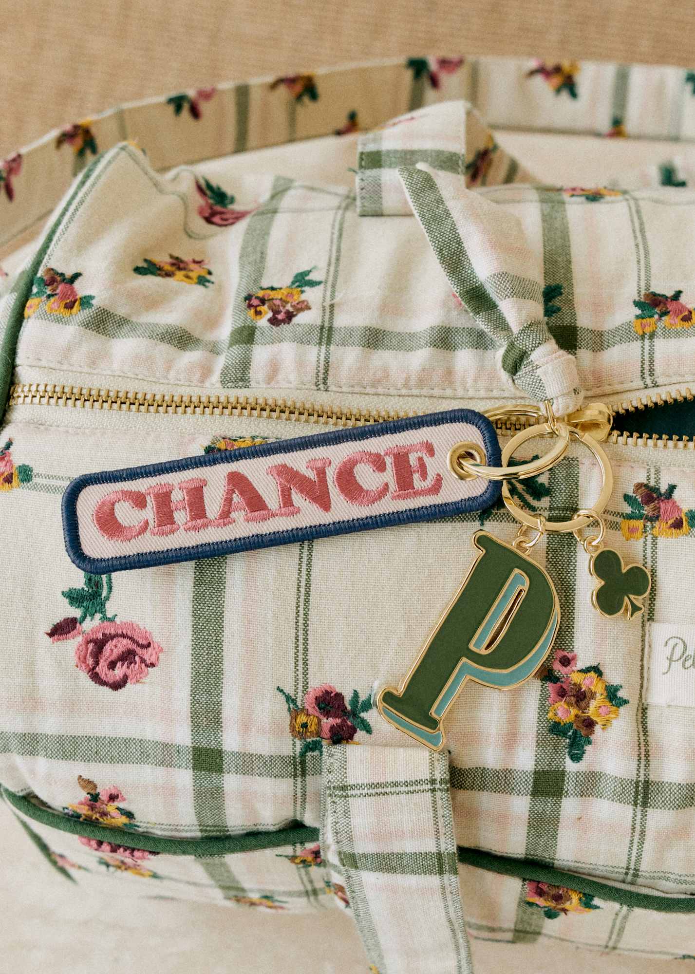 Petit Sézane Facebook ad: Petit Sézane dévoile un nouveau chapitre: sa Collection…