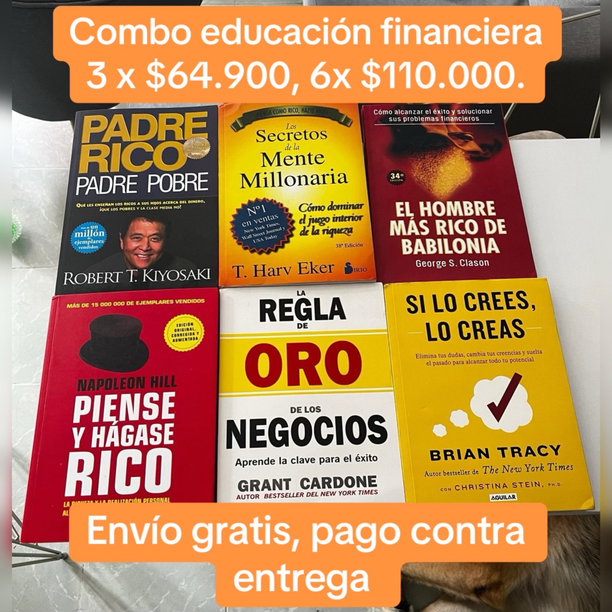 Libro Medellín Facebook ad: Chatea con nosotros