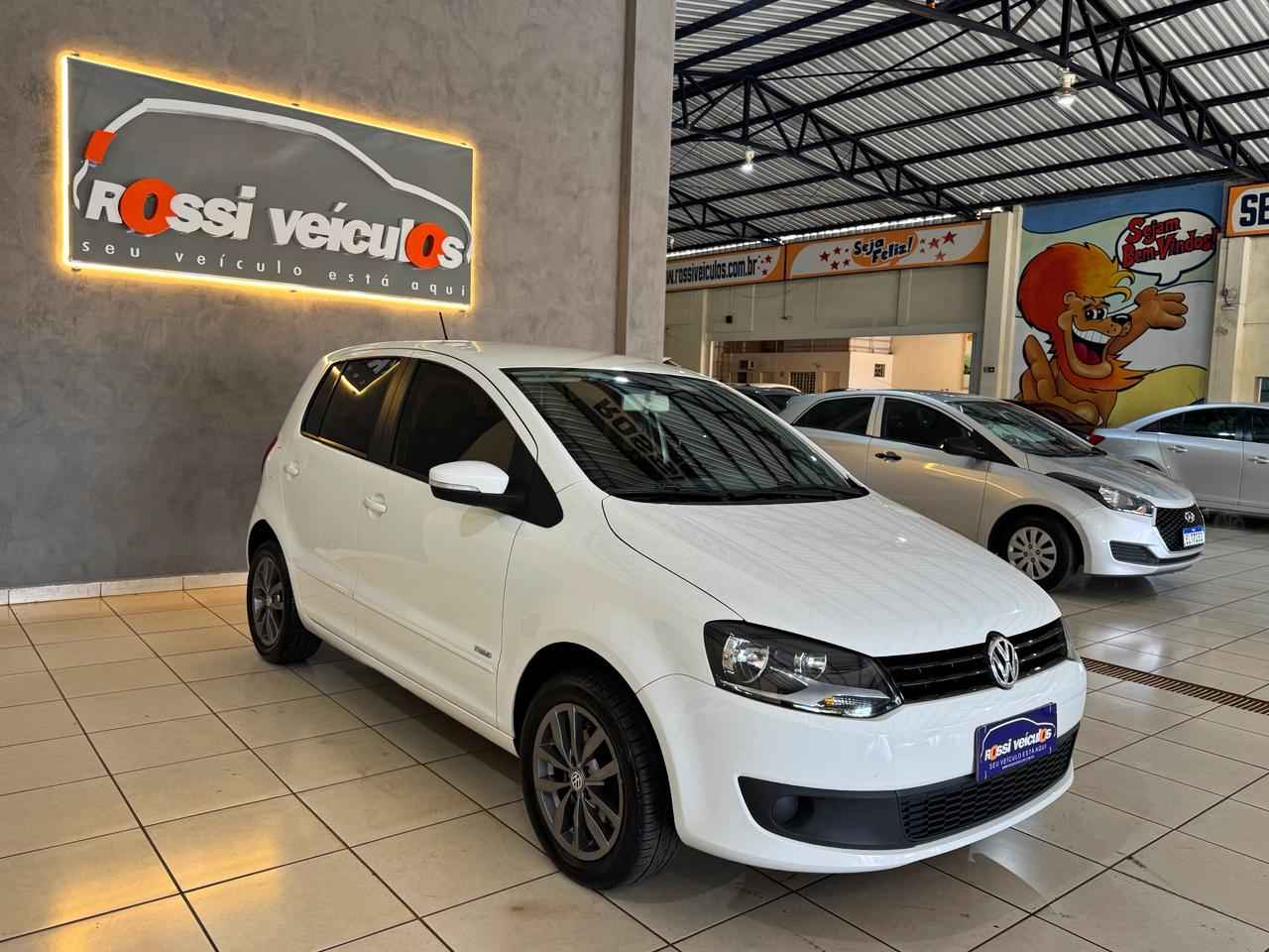 Rossi Veiculos Facebook ad: 2014 Volkswagen Fox