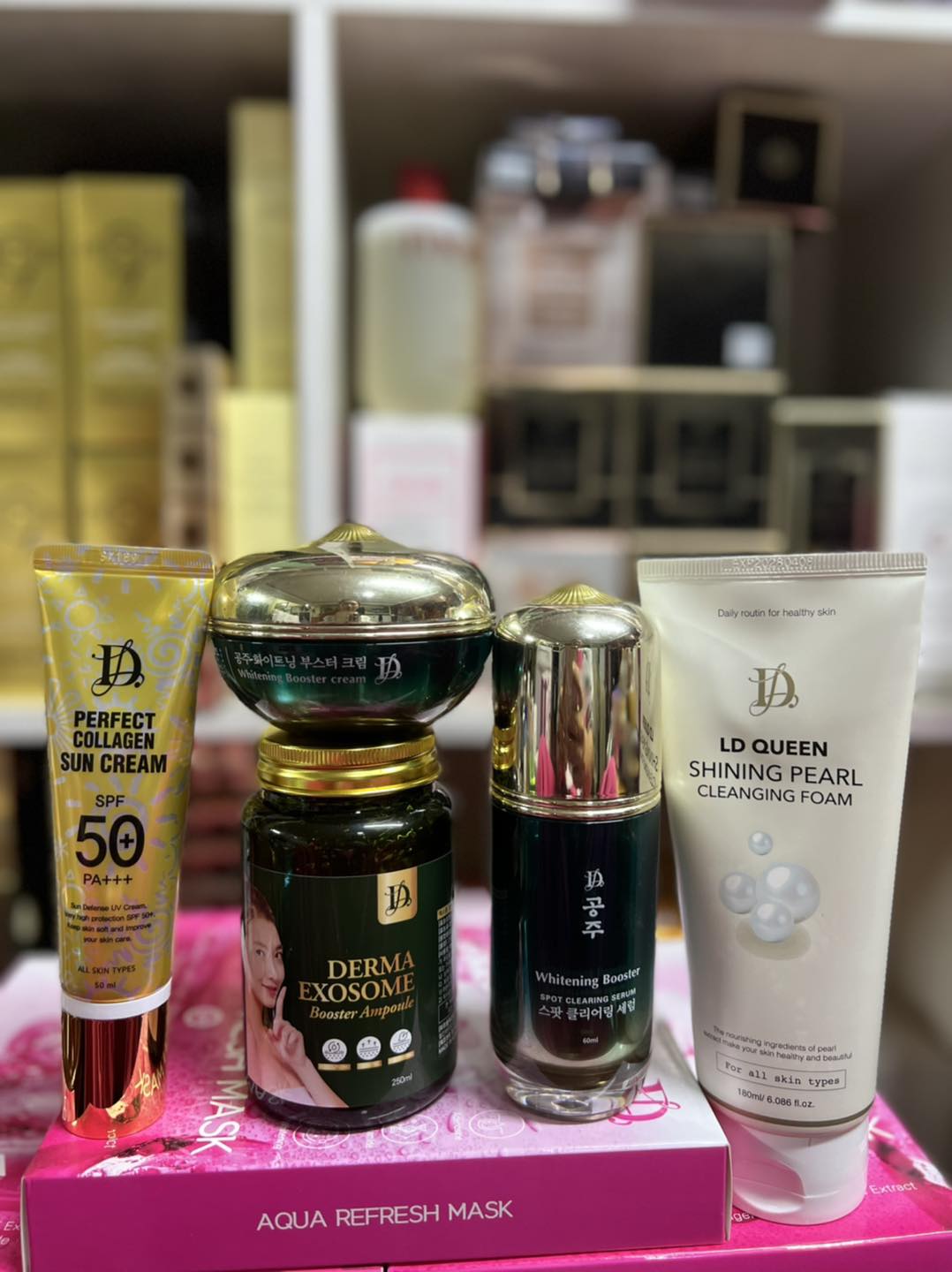 Somnang លក់ផលិតផលសុទ្ធរបស់កូរ៉េ Facebook ad: សួស្តី បងៗចា៎ ឆុតមុខមាន ប្រមូសិនពិសេស បងៗស្រឡាញ់ឆុតណា…