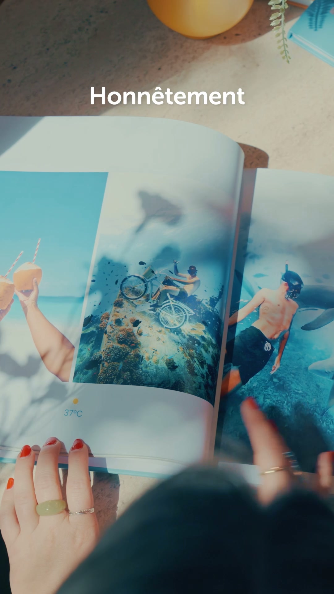 Journi - Smart Photo Journal & Photo Book Facebook ad: Souvenirs d'été avec Journi