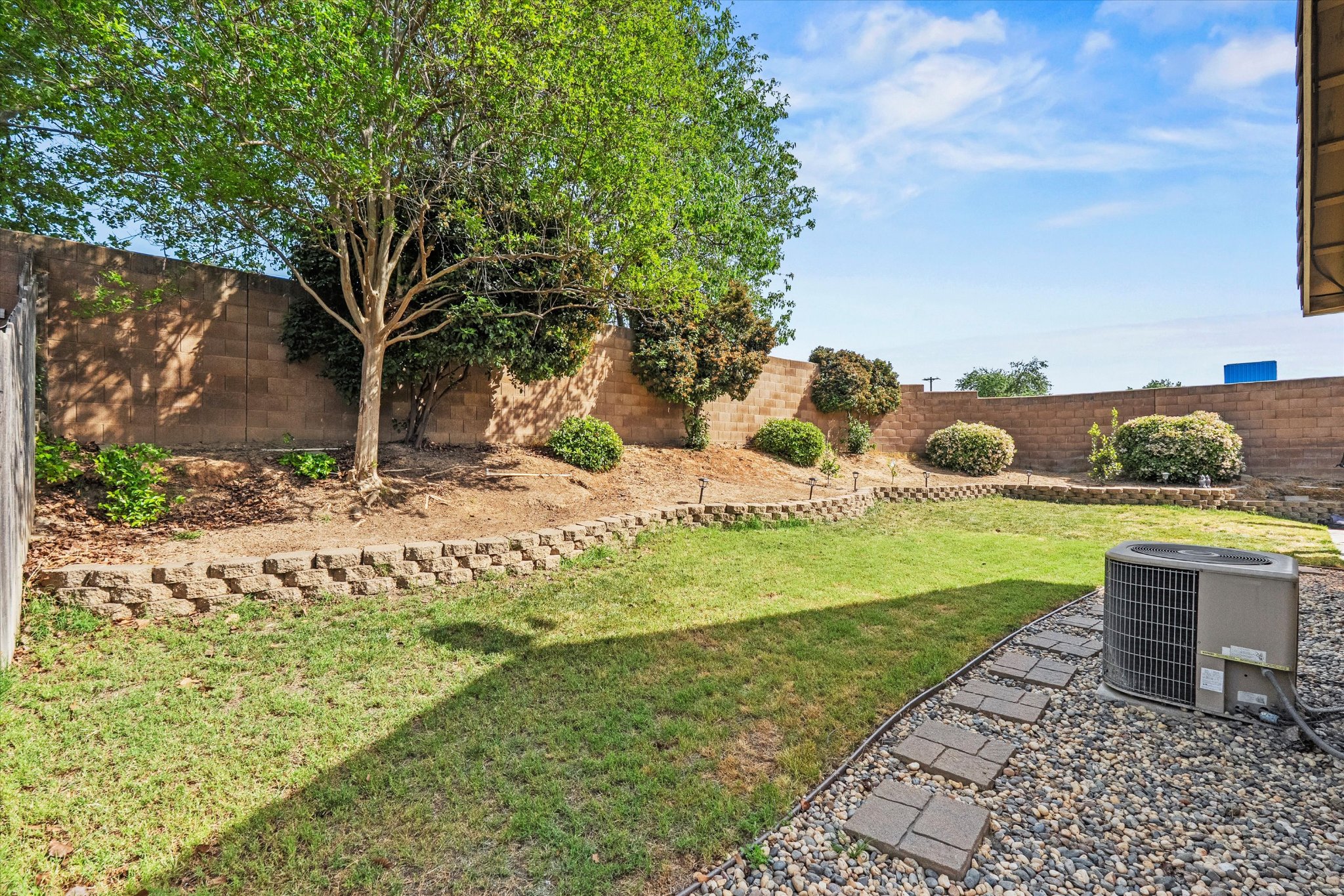 Emigdio Rodriguez-Rodriguez Facebook ad: 3 Beds 2 Baths House