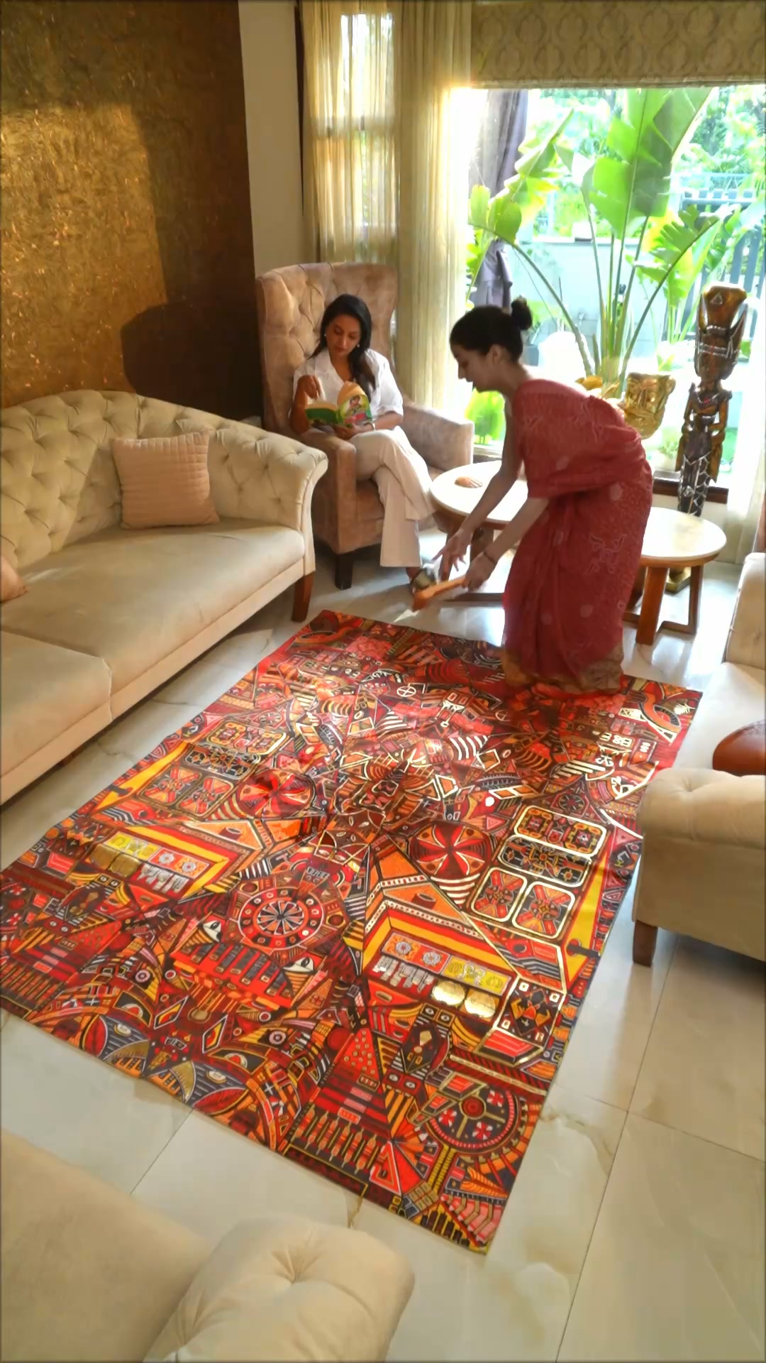 PittariSpaces Facebook ad: Flat 50% Off on Gold-Pressed Luxury Rugs