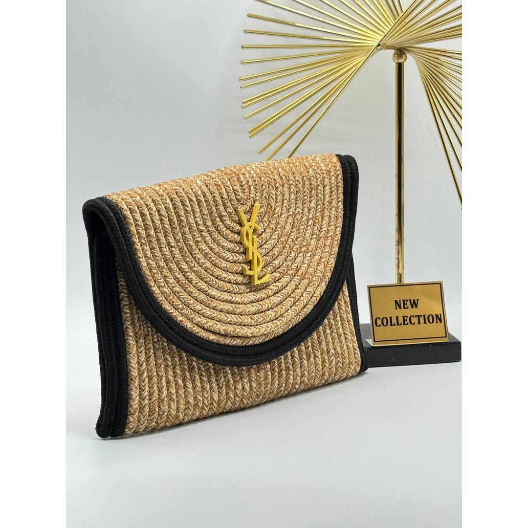 Diva Bags Facebook ad: Οι πιο viral τσάντες της χρονιάς είναι εδώ!