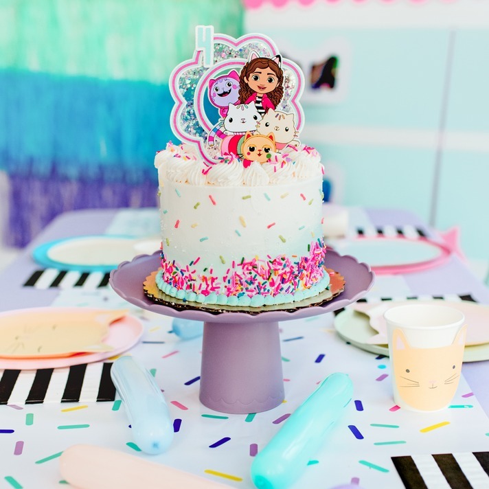 Teleioparty.gr Facebook ad: She’s not just having a party, she’s having…