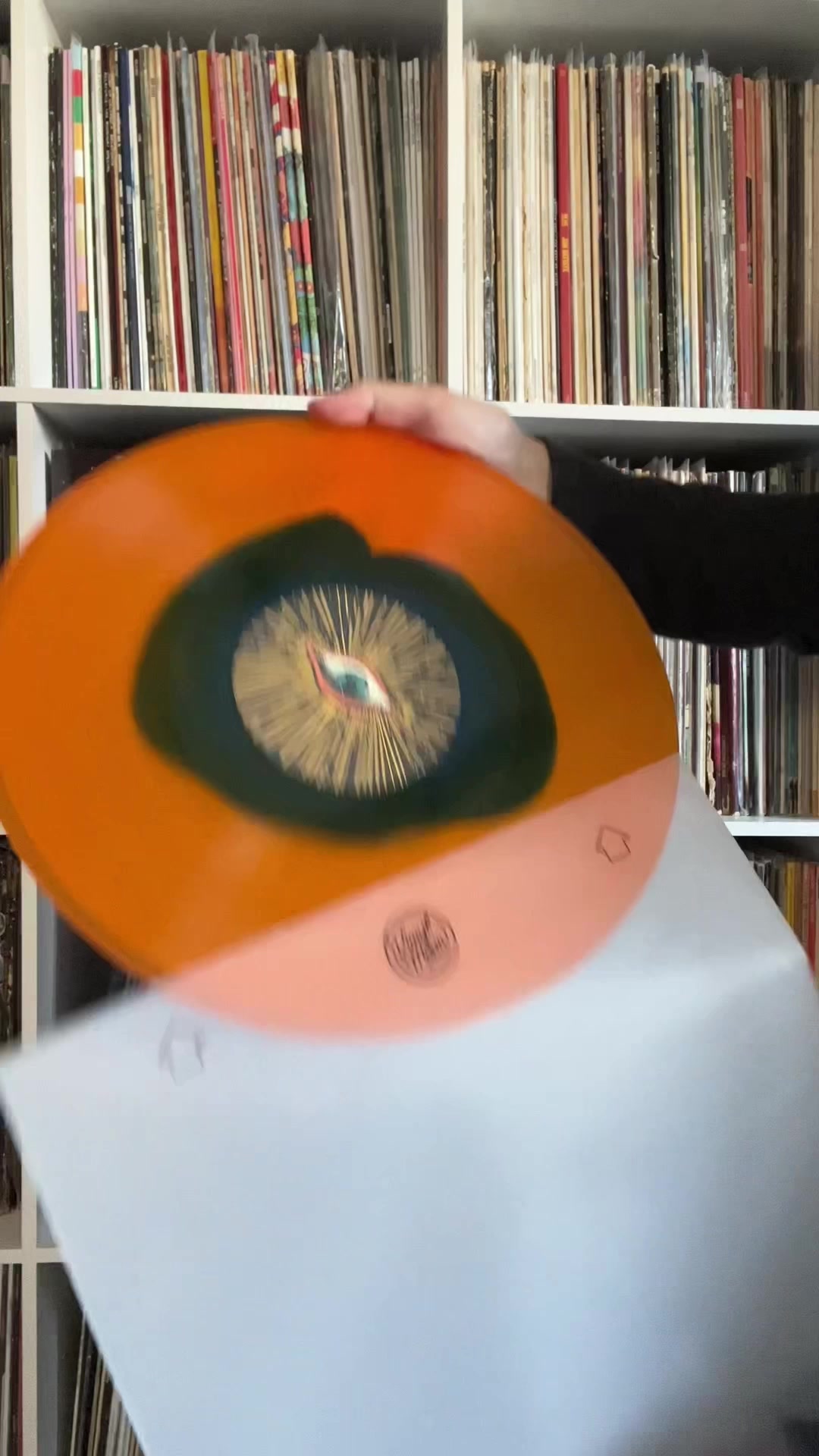 VINYL MOON Facebook ad: A New Vinyl Mix Every Month