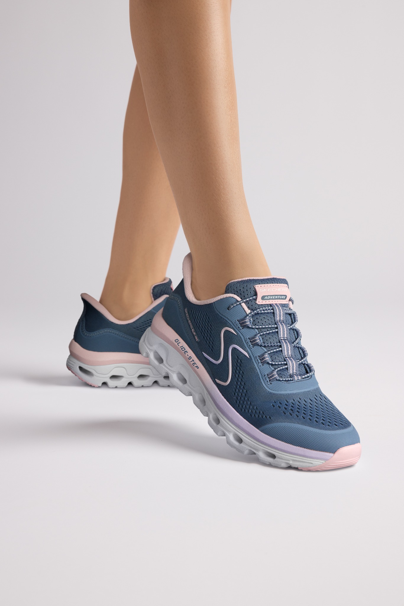 SKECHERS Facebook ad