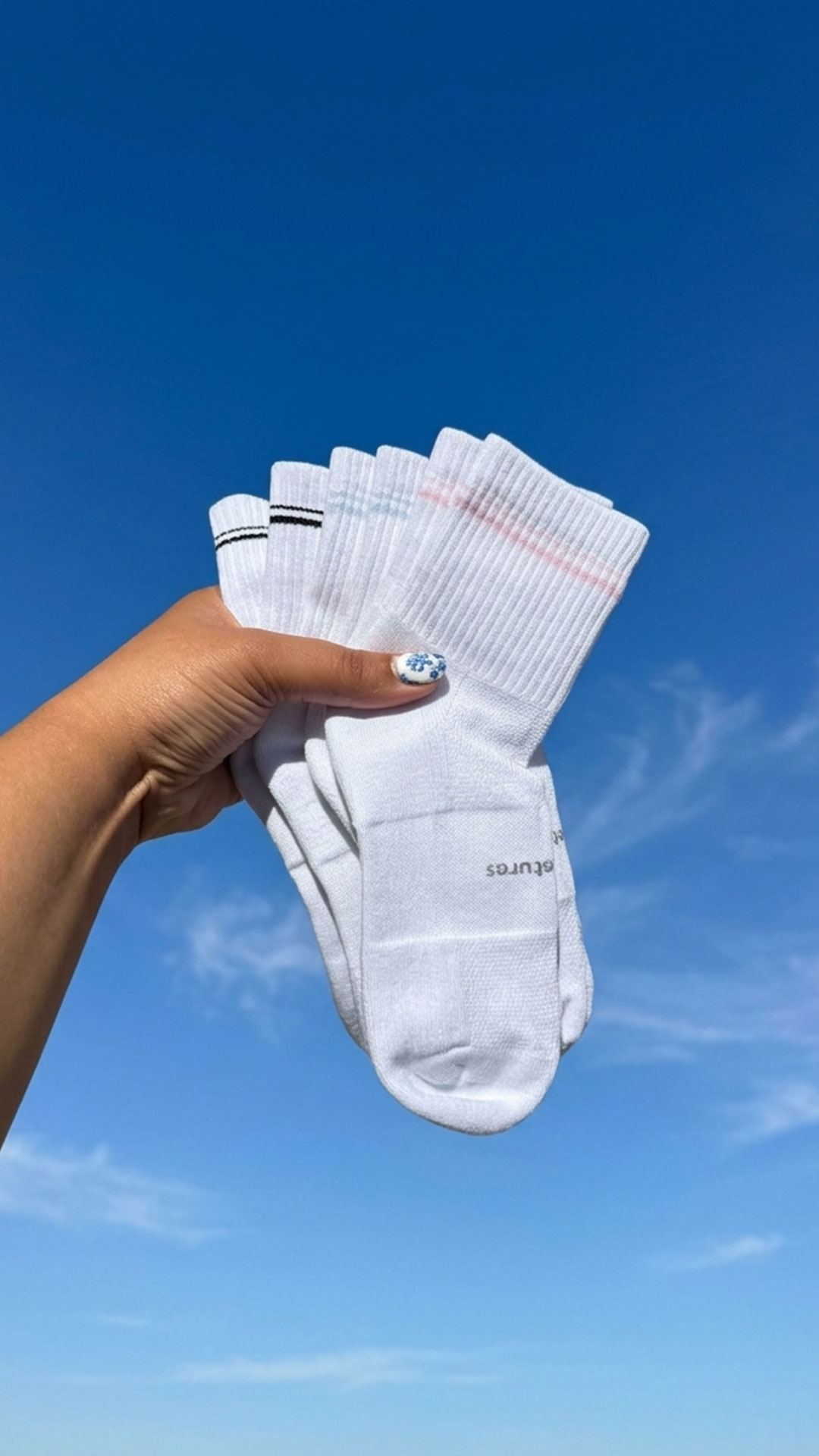 Feetures Facebook ad
