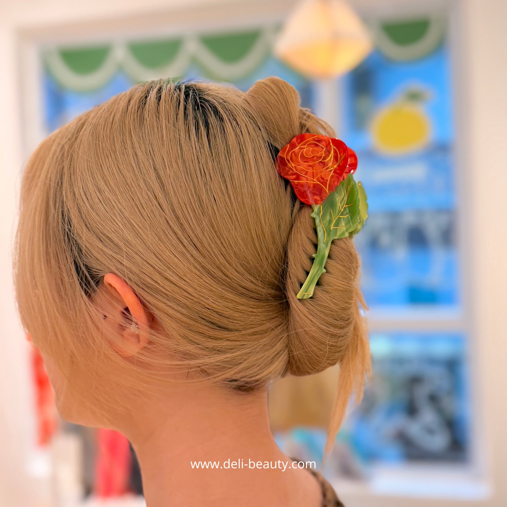 Deli Beauty Facebook ad: ๐ก๐๐ช๏ฝ๐ฅ๐๐ก๐๐๐ญ ๐ฉ๐ข๐จ๐ฆ