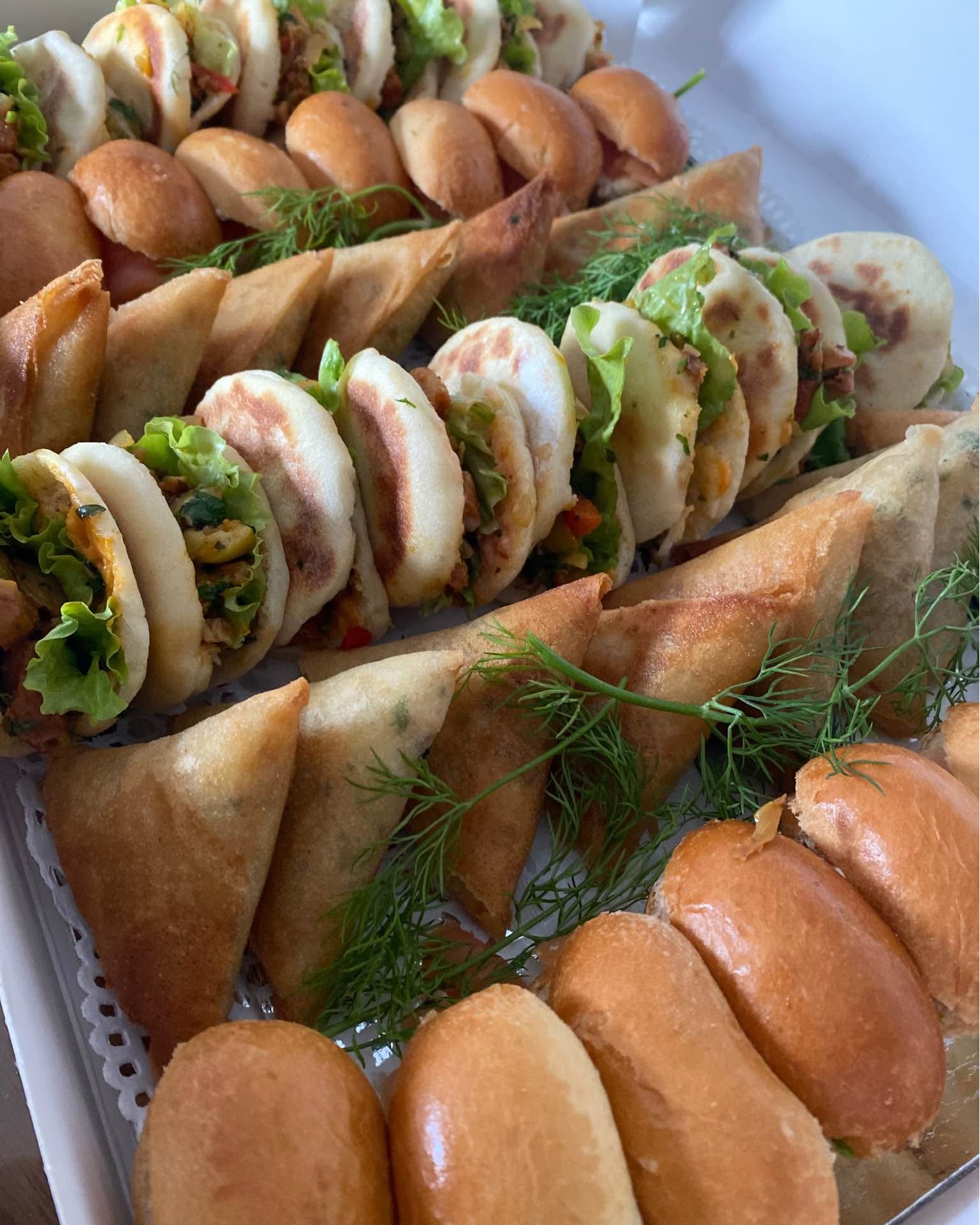 Kamie Samy Facebook ad: Traiteur plateaux mignardises salées