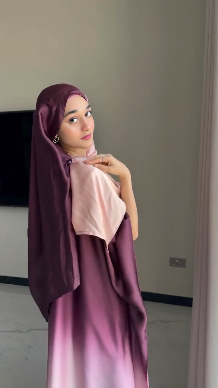 SITR.pk Facebook ad: The abaya everyone fell in love with