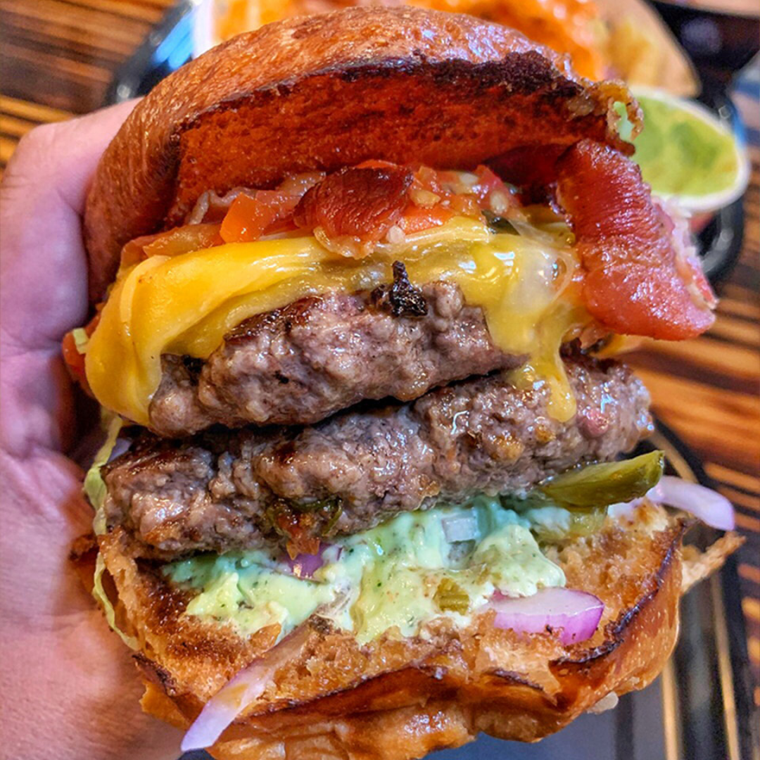 Juninho burguers Facebook ad
