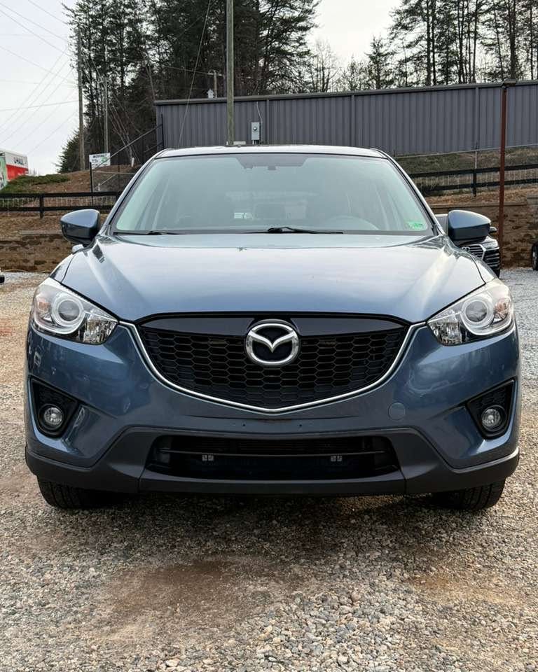 Yevhen Slutskyi Facebook ad: 2015 Mazda CX-5 Grand Touring