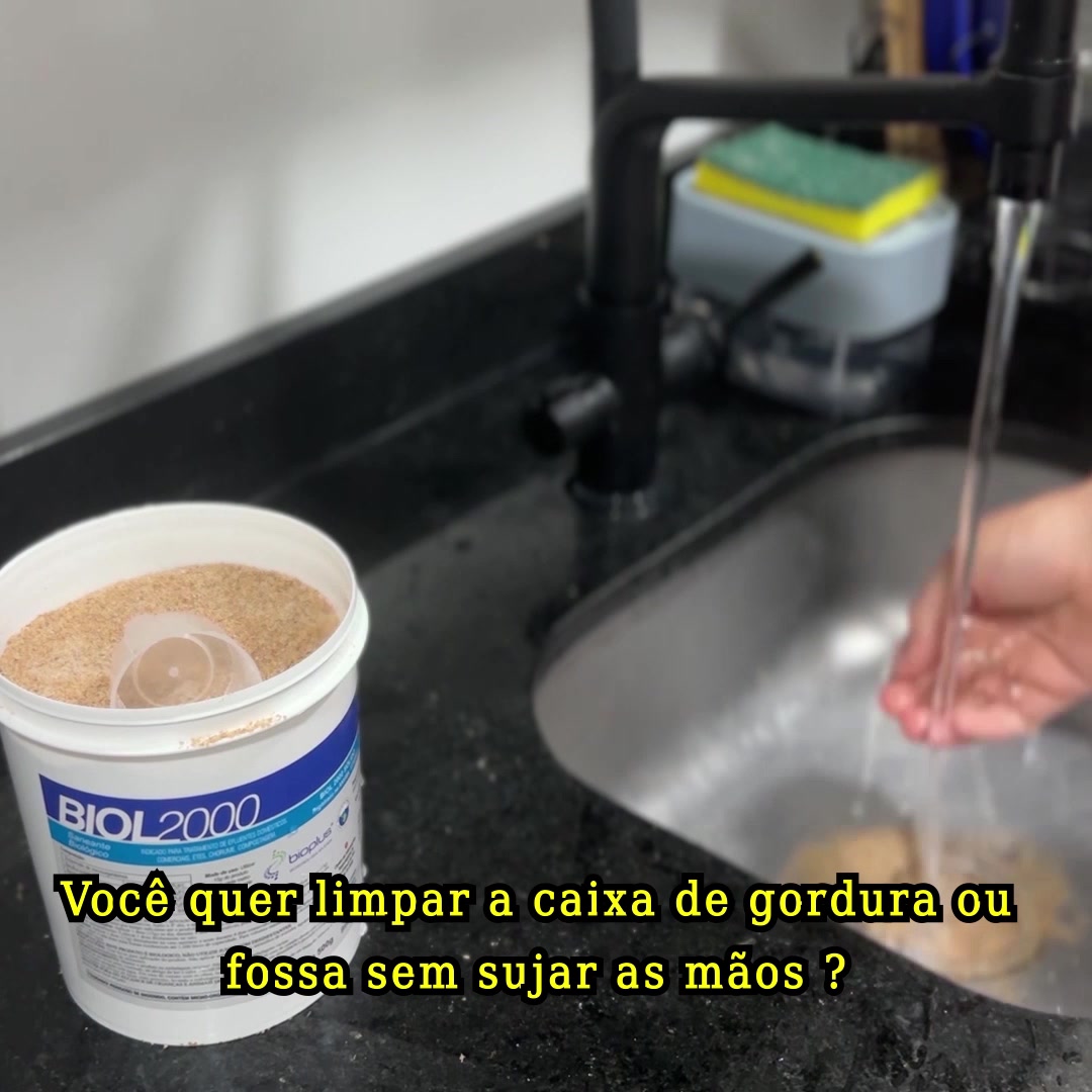 Biol2000 Facebook ad: Limpe a caixa de gordura sem sujar as mãos. Use Biol2000.
