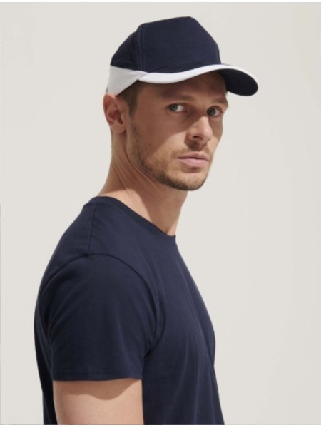 STAMPASI Facebook ad: Dai visibilità al tuo brand con cappellini personalizzati.