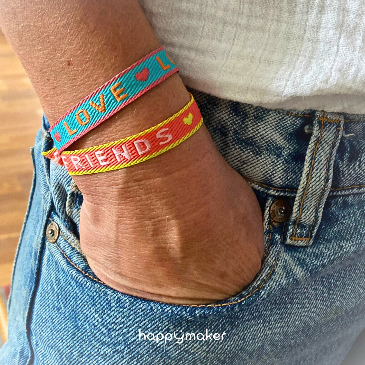 Happy Maker Facebook ad: Statement Armbänder