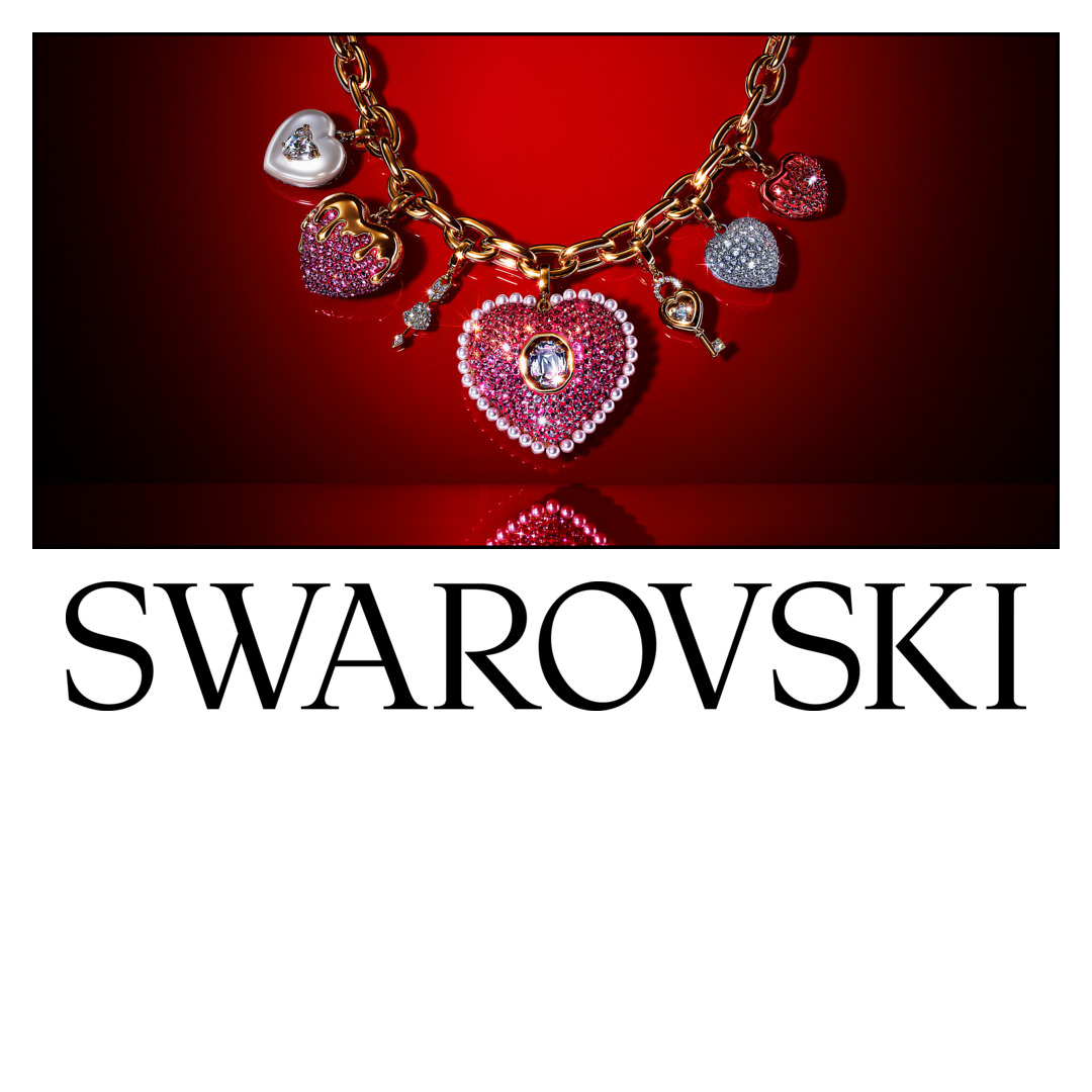 SWAROVSKI Facebook ad