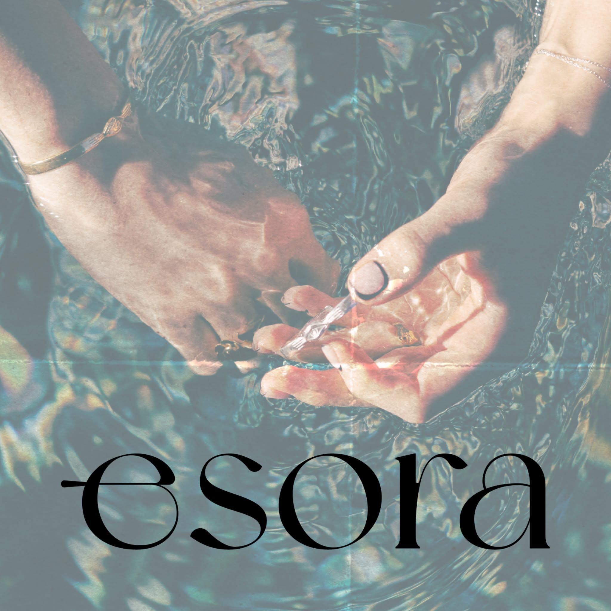 Esora Facebook ad