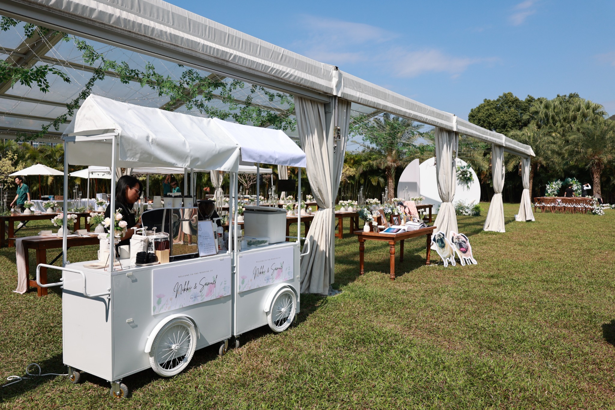 Lov Lov Catering Facebook ad: 婚禮咖啡車.專業到會服務