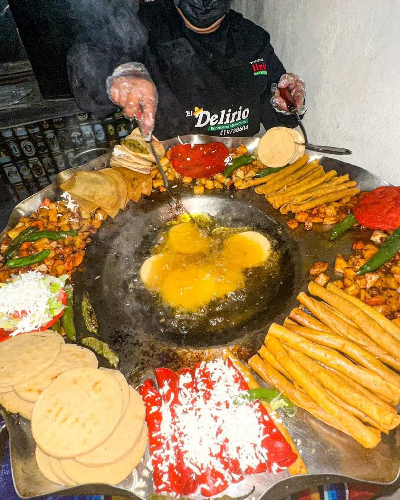 Antojitos El Delirio para Fiestas y Eventos Facebook ad