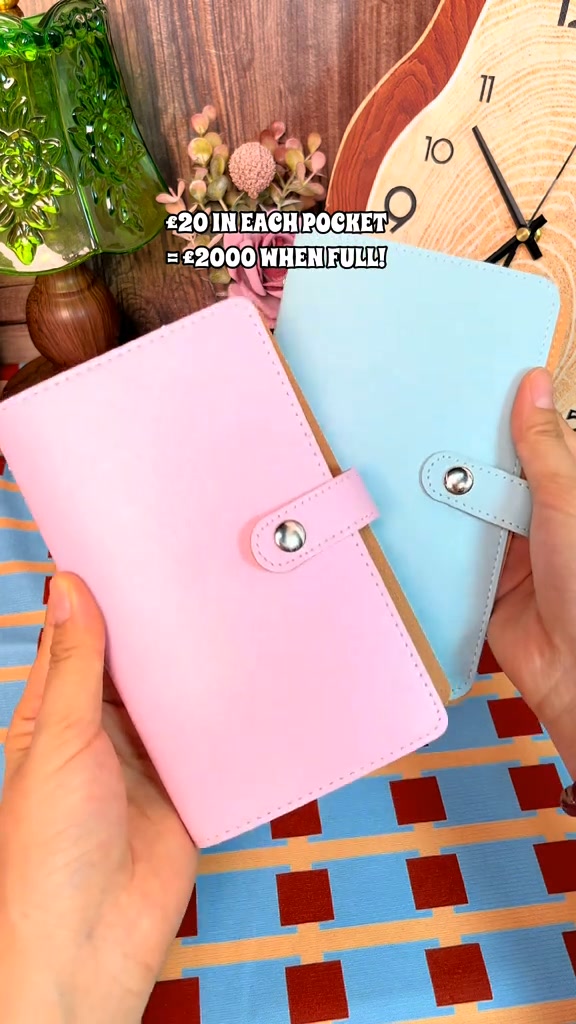 Stardusst uk Facebook ad: LAST DAY SALE 70% OFF Savings Challenges Book with Envelopes